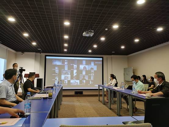 说明: C:\Users\Administrator\Desktop\照片\会场.jpg